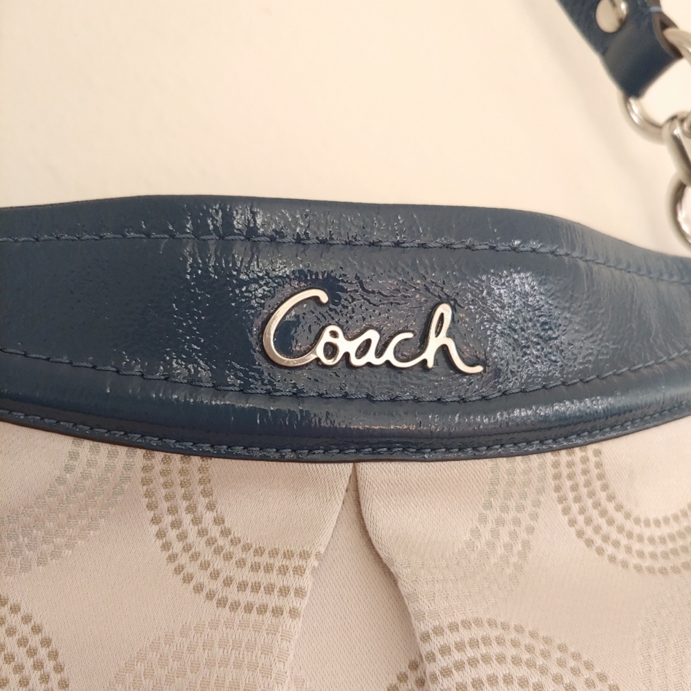 Coach shoulder bag